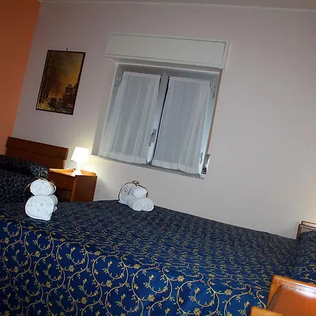 Mater Ξενοδοχείο 2*